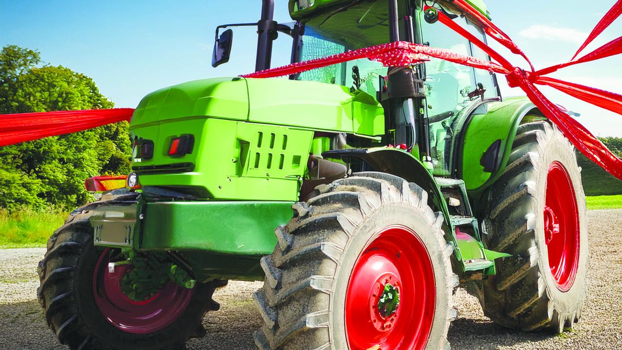 Red tractor