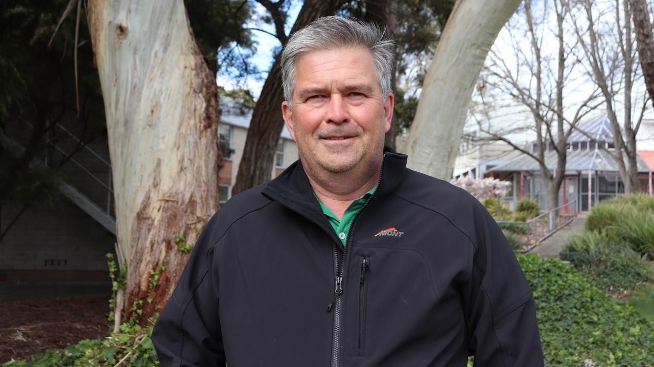 Tasmanian Institute of Agriculture and TAS Farm Innovation Hub Biosecurity Engagement Lead Craig Elliot