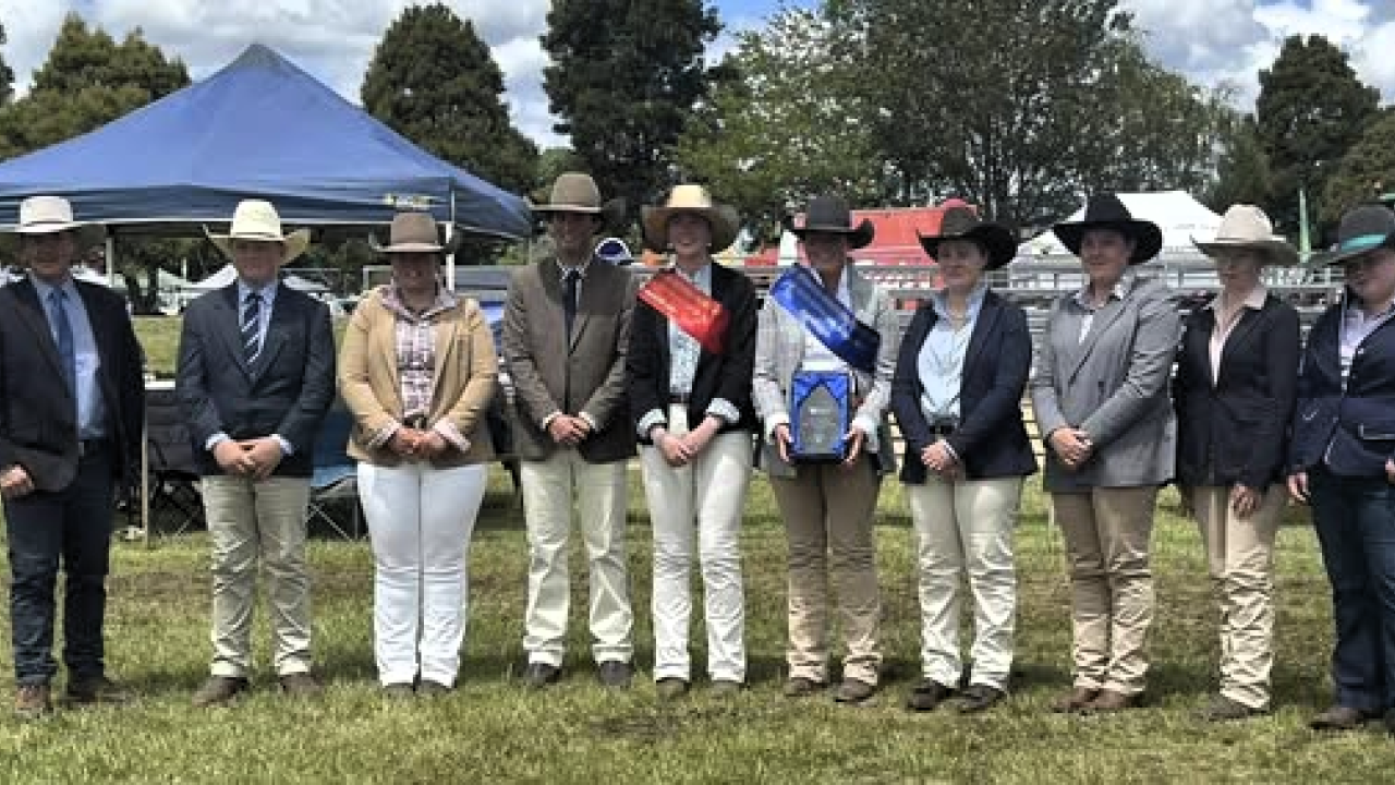 Andrew Raff, left, with entrants and winners of the Junior Paraders and Junior Judging competitions at the 120th Scottsdale Show