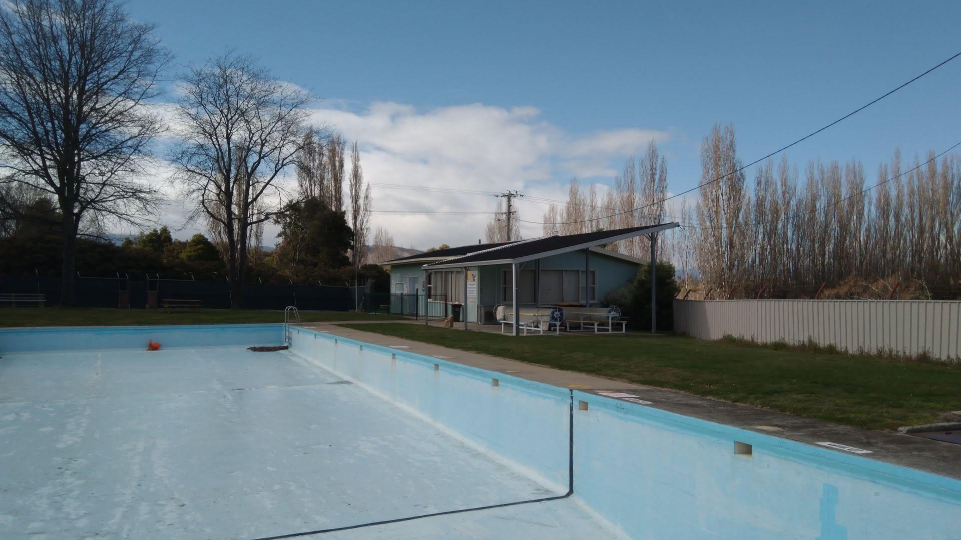 Bushy Park Pool