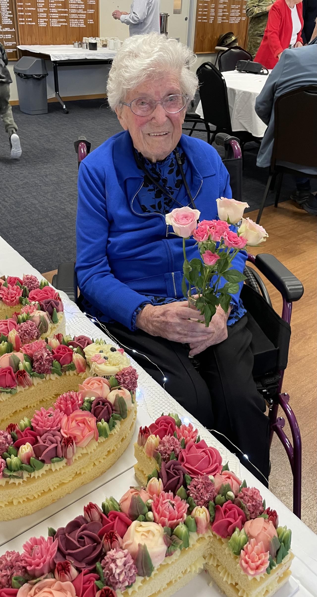 Margaret Elliott and her amazing birthday cake