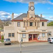 Campbell Town Hall