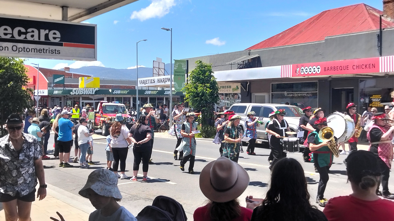 New Norfolk Christmas Parade 2025