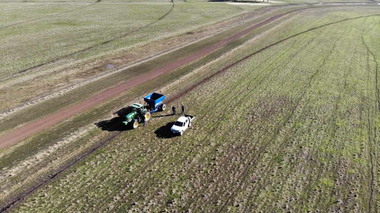 Delmade Rut Filler - in use