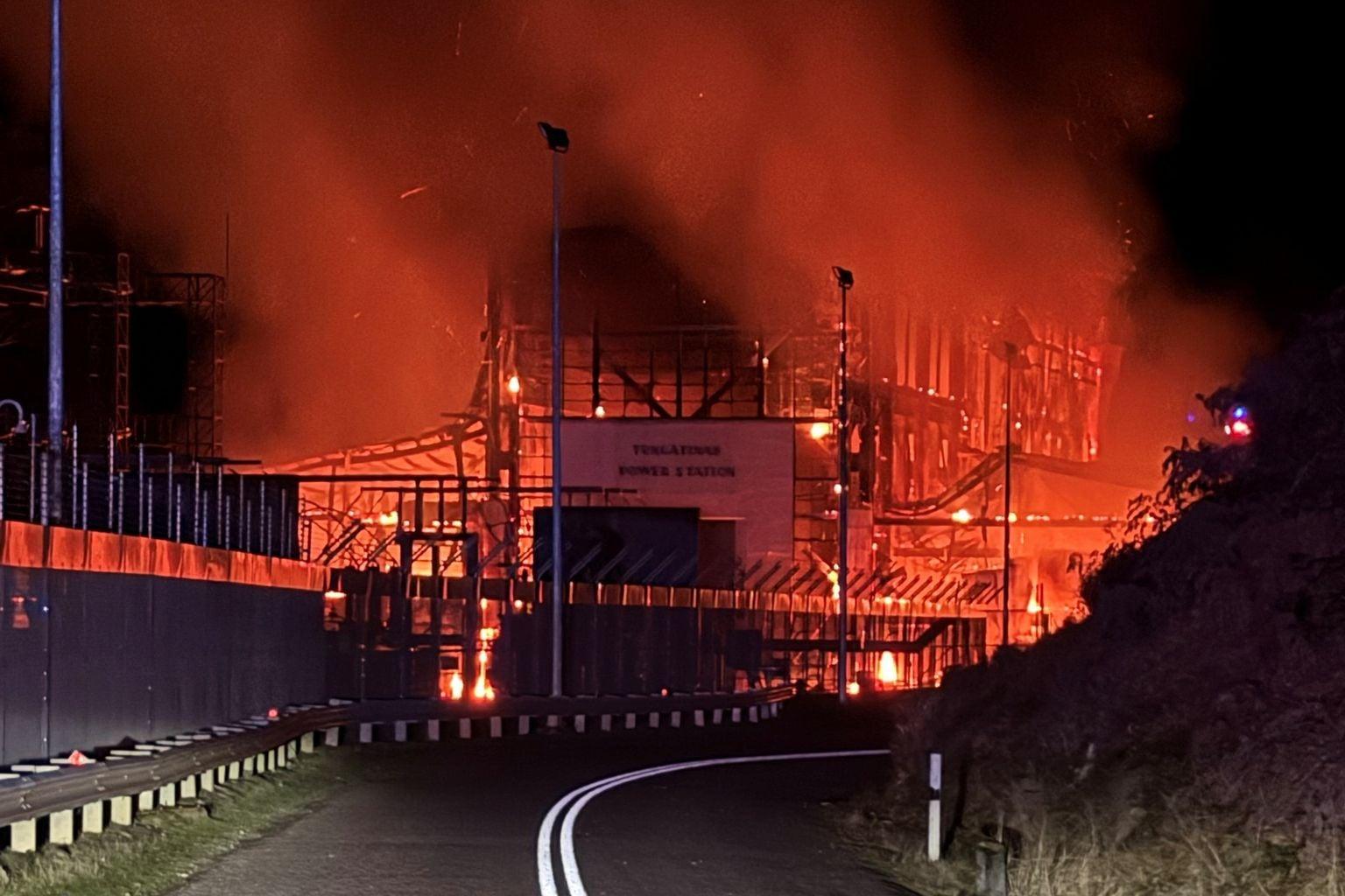 Tungatinah Power Station on fire