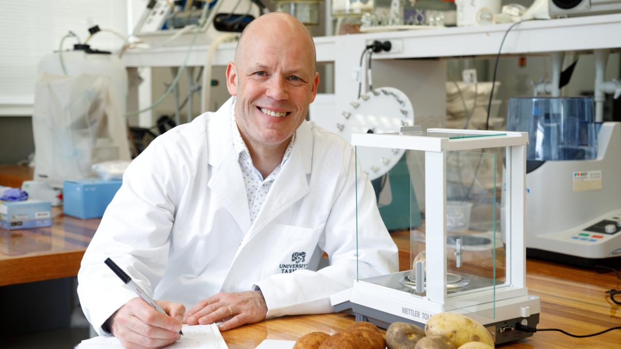 Professor Calum Wilson