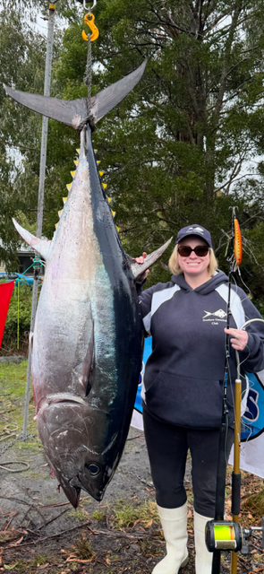 Katie Russell and her record Southern Bluefin Tuna catch.