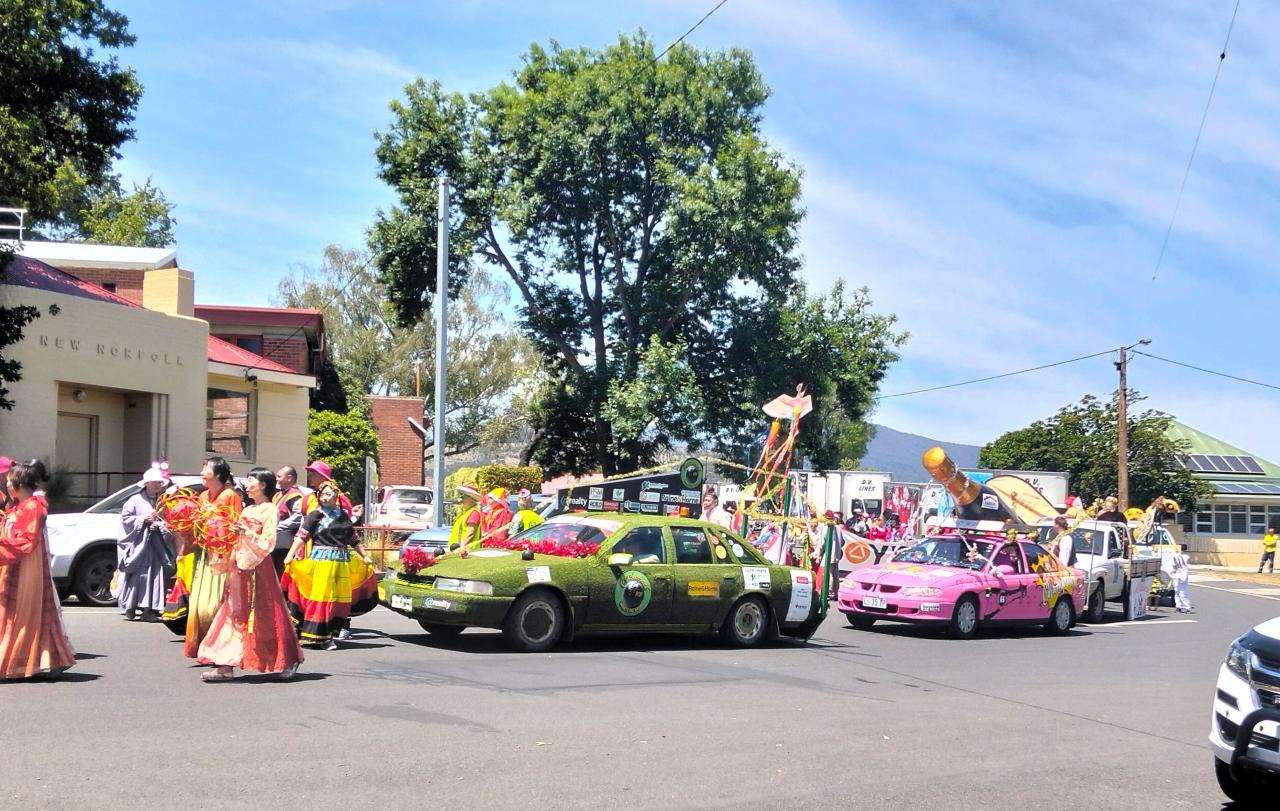 New Norfolk Christmas Parade