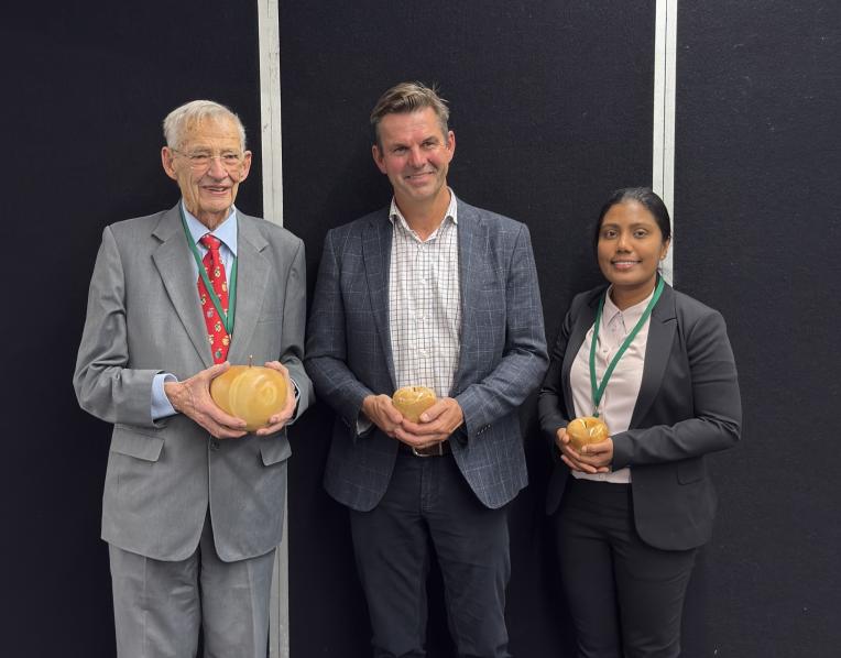 Fruit Growers Tasmania award winners