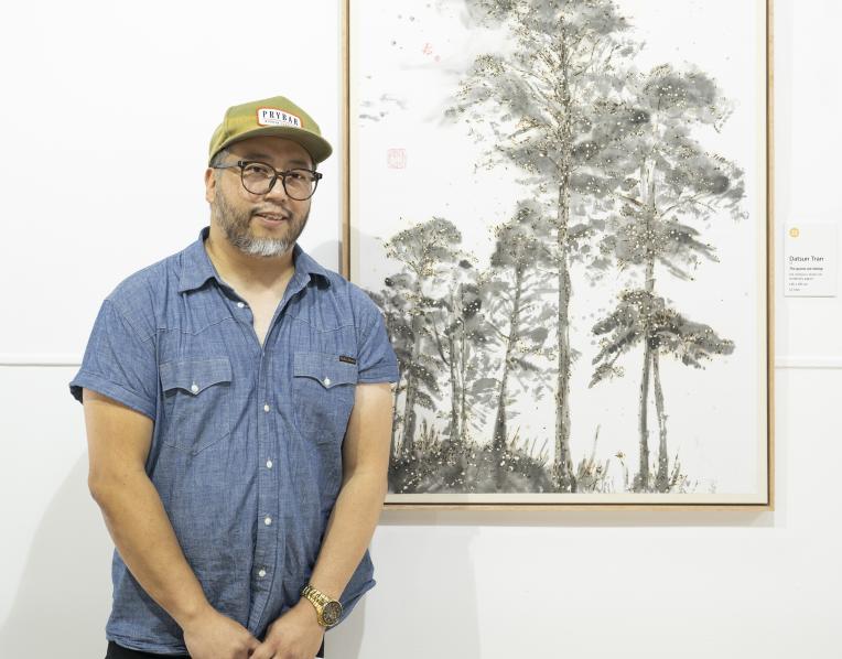 Datsun Tran with his Glover-winning artwork